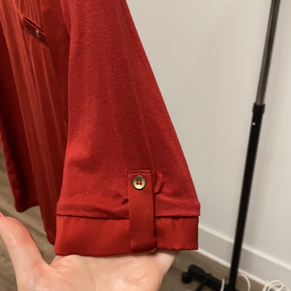 Rust colored blouse. - Picture 3 of 4